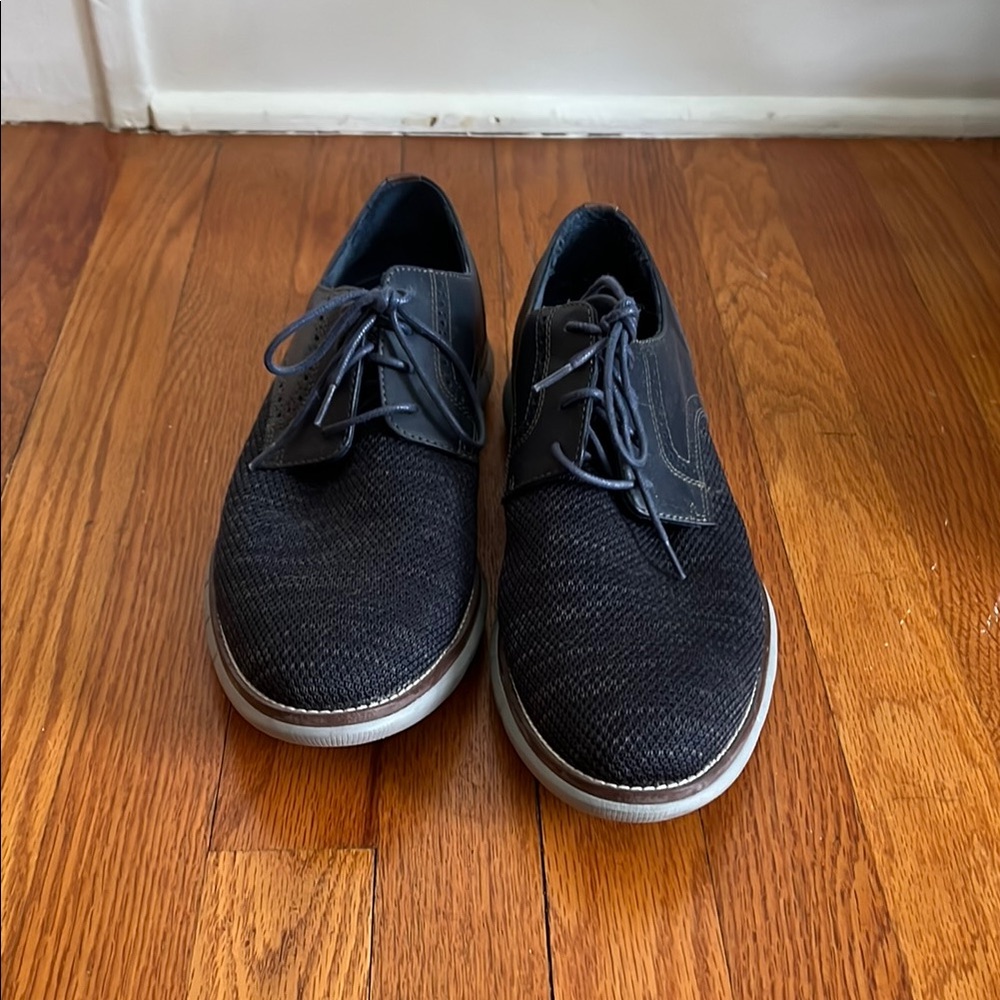Johnston & Murphy Navy Textured Oxfords